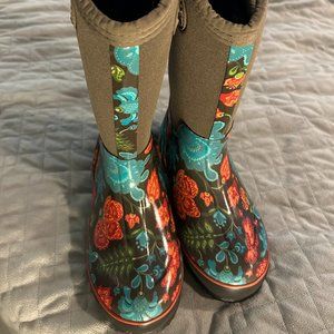 Bogs Classic Tall Floral Rainboots Size 6